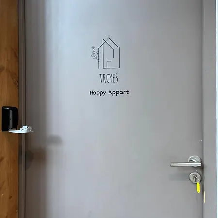 Rosalie - Hypercentre - Stationnement Facile Apartament